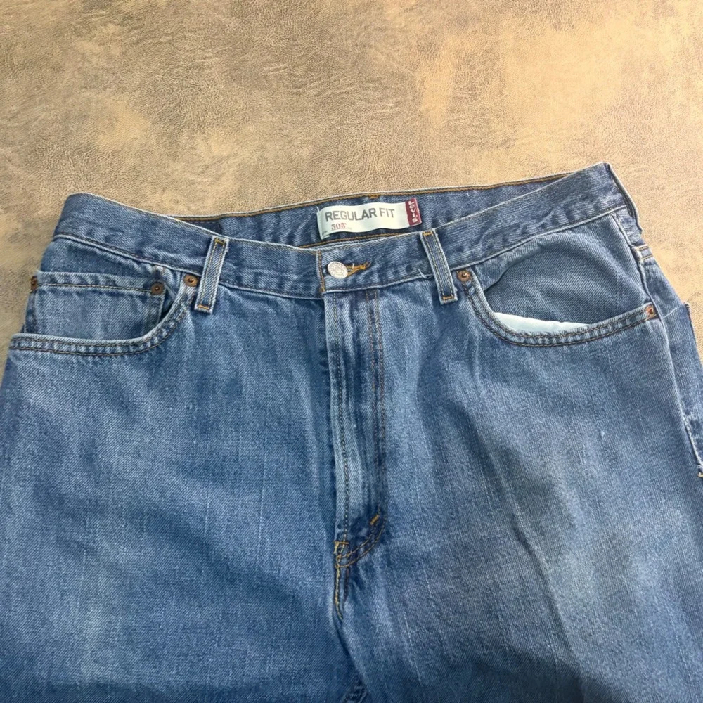 Levi's 505 Regular Fit Jeans Mens 36x30 Blue Medium Wash Straight Leg Denim